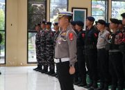 Apel Gelar Pasukan Ops Lilin Marano, Tandai Pelayanan Nataru 2025, Kapolda Sulbar: Jamin Layanan Menyeluruh
