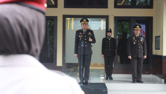 Polres Parepare Gelar Upacara Peringatan Hari Ibu Ke-97, Usung Tema Perempuan Berdaya dan Berkarya, Menuju Indonesia Emas 2045
