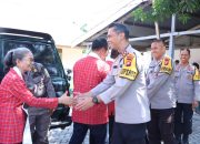 Kapolres Majene Tinjau Gereja Saat Natal, Pastikan Ibadah Berlangsung Aman dan Kondusif