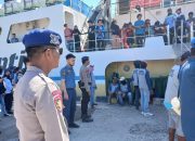 Sat Polair Polres Majene Amankan Bongkar Muat KM Sabuk Nusantara 93 di Pelabuhan Passarang