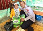 Sosok IPDA Ismail, Kanit Binmas Polsek Sendana Yang Kerap Membantu Warga Kurang Mampu Lewat Kegiatan Sosialnya