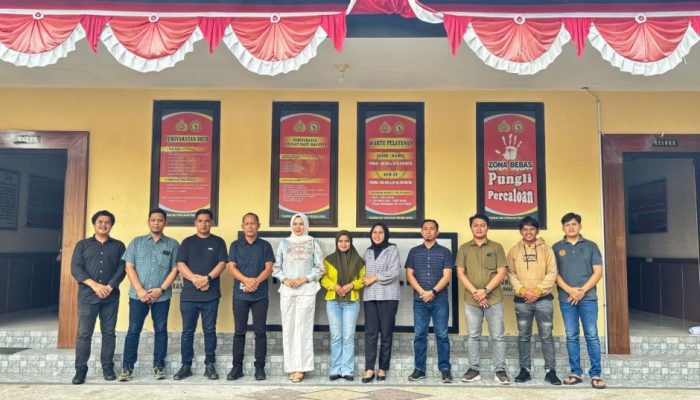 Peringati Hari Jadi Fungsi Intelijen Polri, Sat Intelkam Polres Luwu Tebar Kepedulian Lewat Bakti Sosial