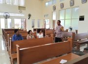 Masuk Pergantian Tahun, Satgas Operasi Lilin Polres Majene Gelar Penyuluhan Kamtibmas Kepada Jemaat Stasi Santo Paulus