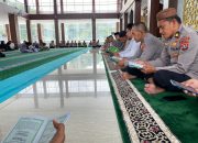 Doa Bersama Anak Yatim, Kapolda Sulbar: Mengisi Tahun Baru Dengan Hati yang Lebih Bersih