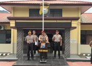 Pimpin Apel Jam Pimpinan, Kapolres Enrekang : Polri Harus Terus Hadir Di Tengah Masyarakat