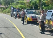 Personel Polsek Maiwa Laksanakan Pengawalan Aksi Demo Aliansi AMPU di Mapolres Enrekang