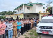 Personel Polres Parepare Ikut Shalati Jenazah Remaja Korban Tenggelam di Pantai Lumpue