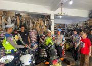 Ops Keselamatan, Satlantas Polres Bone Sidak ke Bengkel Sosialisasikan Larangan Penggunaan Knalpot Brong