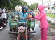 Polres Jeneponto Bagikan Takjil Gratis, Wujud Syukur dan Kebersamaan di Bulan Ramadhan 1447 H
