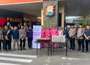 Kabag SDM Polres Pinrang Pimpin Kegiatan Berbagi Takjil di Bulan Suci Ramadhan 1447 H