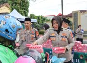 Sihumas dan Sium Polres Maros Berbagi Takjil, Pererat Silaturahmi di Bulan Ramadan