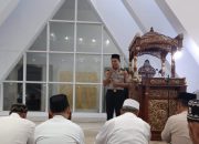 Lanjutkan Tarwih Keliling, Kompol Sardan Beri Himbauan Kamtibmas di Masjid Terbesar di Selayar
