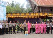 Kapolres Tana Toraja dan Ketua Bhayangkari Kunjungi Pospam, Beri Semangat Personel