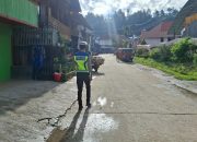 Personel Sat Lantas Polres Mamasa Gelar Sosialisasi Tertib Berlalu Lintas
