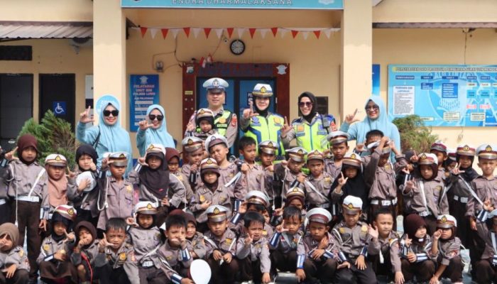 Komitmen AKP Alwi, Satlantas Polres Luwu Hadirkan Polsanak Penuh Edukasi dan Keceriaan