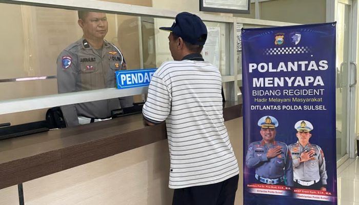 Polantas Menyapa di Samsat Sudiang, Hadirkan Pelayanan Penuh Senyuman