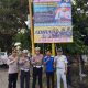 Kasat Lantas Polres Jeneponto Bersama Instansi Terkait Pasang Baliho Himbauan Kamseltibcarlantas