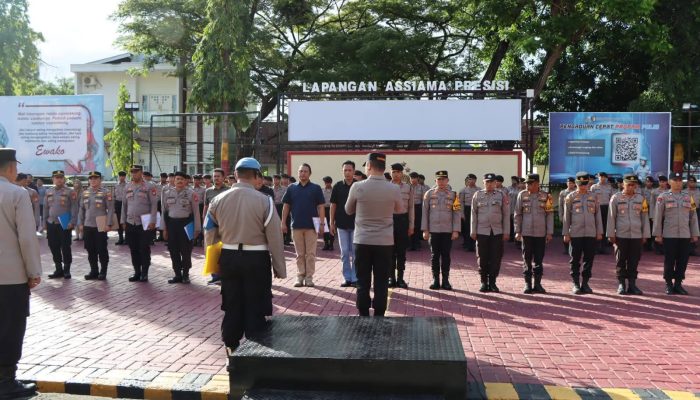 Kapolres Bantaeng Pimpin Apel Siaga Dalam Menyambut Hari Buruh Internasional