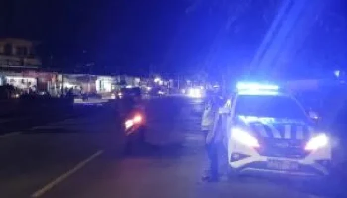 Sat Lantas Polres Enrekang Melaksanakan Patroli Blue Light Guna Menciptakan Kamseltibcar Lantas