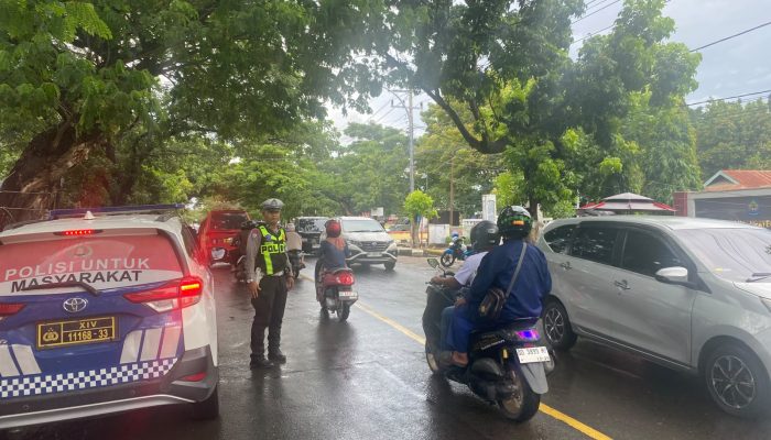Patroli Lalu Lintas di Jalur Padat Jeneponto, Kasat Lantas: Fokus pada Knalpot Brong dan Parkir Liar