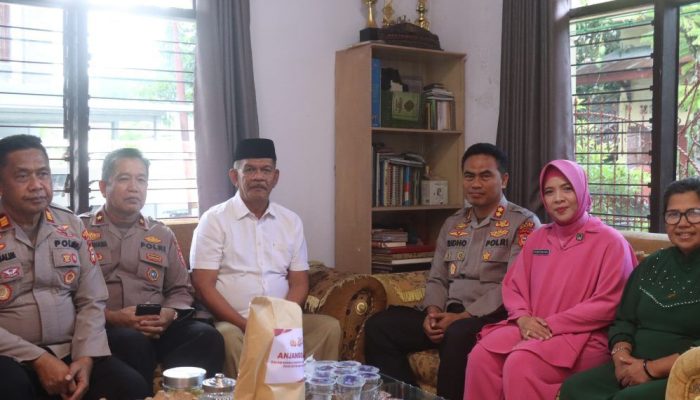 Polres Wajo Anjangsana Ke Purnawirawan, Kapolres : Pererat  Silaturahmi