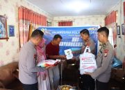 Sambut HUT Bhayangkara ke-80, Polres Palopo Gelar Anjangsana kepada Personel Sakit dan Purnabakti