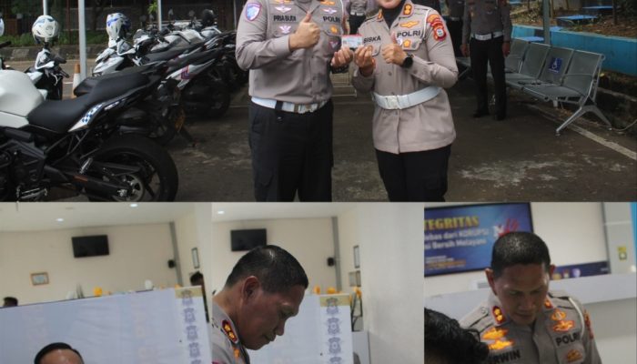 Dirlantas dan Wadirlantas Polda Sulsel Terbitkan SIM C1 di Satpas Polrestabes Makassar, Ajak Masyarakat Tertib Berlalulintas di Jalan Raya