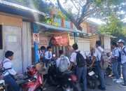 Sambangi Siswa SMKN 2 Majene, Bhabinkamtibmas Polsek Banggae Edukasi Pelajar Jauhi NAPZA dan Pergaulan Menyimpang