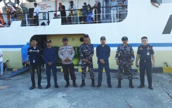 Satuan Polair Polres Majene Perketat Pengamanan Keberangkatan KM Sabuk Nusantara 93, Sebanyak 176 Penumpang Berlayar Aman dari Pelabuhan Palipi