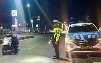 Patroli Blue Light, Sat Lantas Polres Takalar Hadir di Malam Hari Jaga Kamseltibcar Lantas