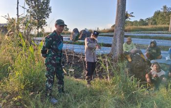 Jaga Kerukunan dan Waspada Kebakaran, Bhabinkamtibmas dan Babinsa Sambangi Warga di Kebun