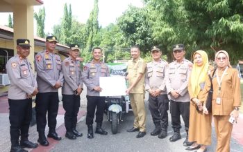 Kapolres Wajo Terima Armada Motor Sampah Roda Tiga untuk Mendukung Gerakan PISOTA’