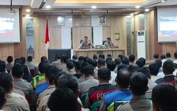 Kapolres Palopo Sampaikan Commander Wish, Tekankan Pelayanan Humanis Dan Kepatuhan Sop