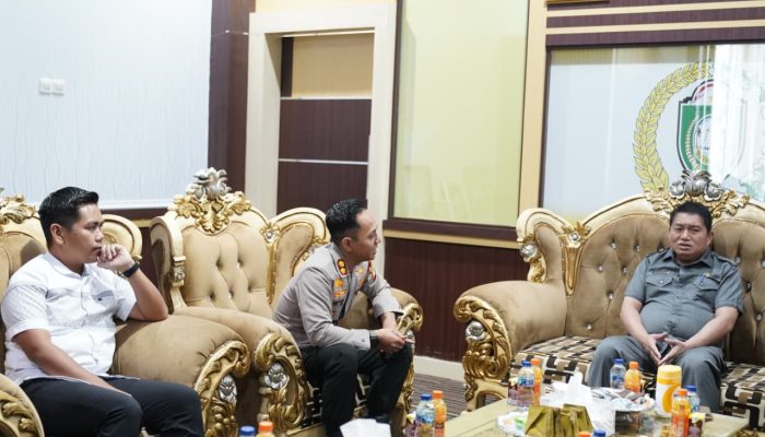 Sebagai Pejabat Baru, Kapolres Parepare Sawon ke Ketua DPRD