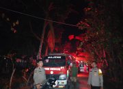 Lahan 3 Hektare terbakar, Polsek Pamboang dan Damkar Siaga Cegah Api Merembet ke Permukiman
