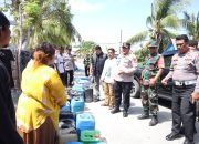 Di Tengah Kemarau, Polres Selayar Bawa 10 Ribu Liter Air Bersih untuk Warga Appatanah