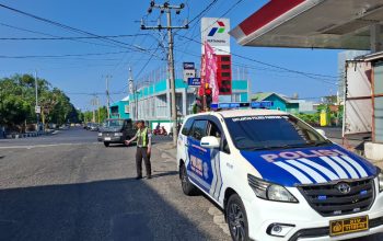 Sat Lantas Polres Parepare Laksanakan Pemantauan Arus Lalu Lintas Dan Antrian Bbm