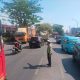 Satlantas Polres Maros Berjibaku di Tengah Terik Matahari, Urai Antrean SPBU