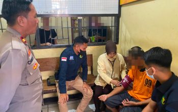 Pelayanan Kesehatan Tahanan, Dokkes Polres Majene Lakukan Pemeriksaan dan Berikan Multivitamin
