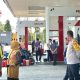 Jaga Pengisian BBM Tetap Tertib, Polsek Banggae Perketat Pengamanan di SPBU Rangas