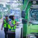 Jumat Berkah, Satlantas Polres Luwu Hadir di Jalan: Berbagi Rezeki, Mengingatkan Keselamatan
