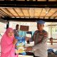 Bakti Sosial HUT Propam ke-24, Propam Polres Sidrap Bagikan Beras untuk Warga Kurang Mampu di Maritengngae