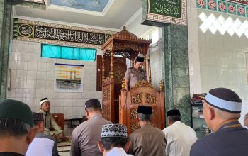 Polisi Bersama Masyarakat, Polresta Gowa Rajut Silaturahmi melalui Jumat Keliling
