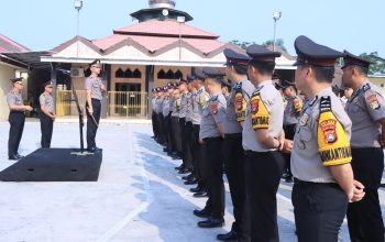 Kapolres Majene Pimpin Upacara PTDH, Jadikan Pelajaran dan Bahan Introspeksi Seluruh Personel