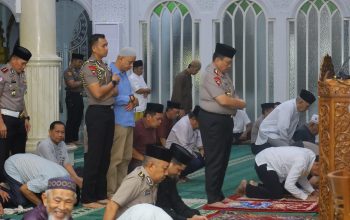 Kapolda Sulsel Laksanakan Subuh Keliling di Masjid Nurul Ilmi, Sampaikan Imbauan Kamtibmas