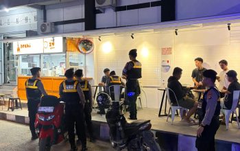 Polisi Bersama Masyarakat, Samapta Polres Majene Patroli Malam Sasar Titik Kerumunan
