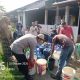 Ringankan Beban Warga, Polsek Wara Salurkan Bantuan Air Bersih 2.200 Liter