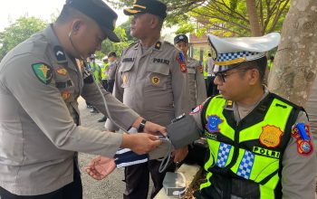 Pastikan Pelaksanaan Tugas Operasi Patuh Maksimal, Personel Polda Sulbar Rutin Cek Kesehatan